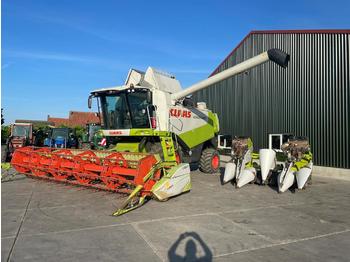 حصادة CLAAS Lexion 520