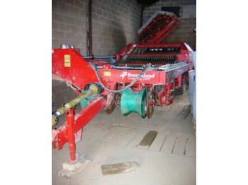 Kverneland UN2607 - آلات الحصاد