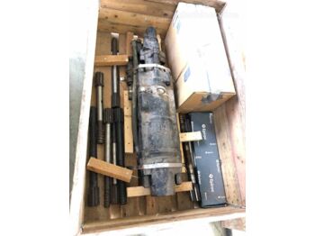 معدات حفر, ماكينة حفر القنوات Atlas Copco Hammer drill 1838: صورة 1