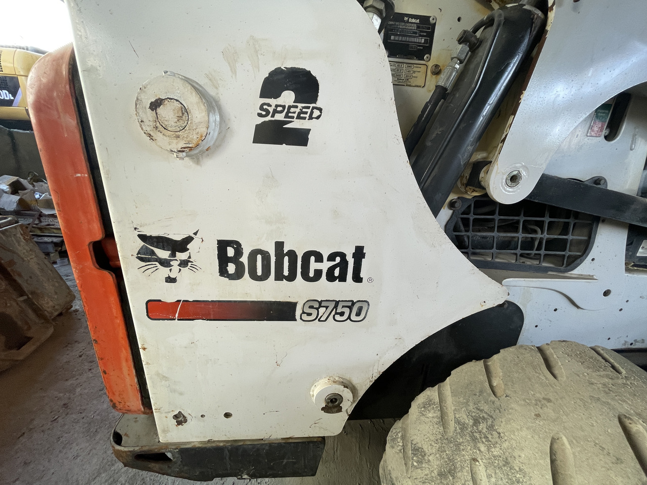 شيول صغير Bobcat S750: صورة 5