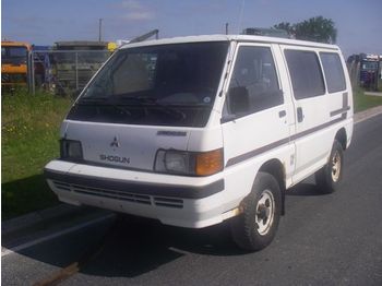 Mitsubishi SHOGUN 2,5 TURBO 4X4. - حافلة صغيرة