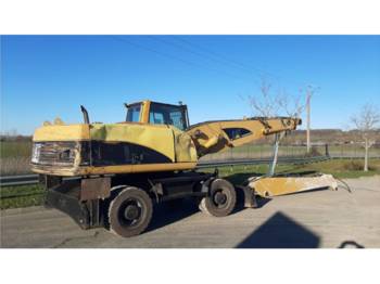 حفار ذو عجلات CATERPILLAR M322C: صورة 1