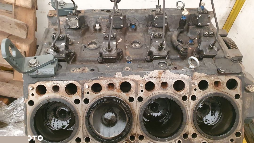المحرك و قطع الغيار - آلات الحصاد Claas Lexion Jaguar OM 502LA [CZĘŚCI]: صورة 4