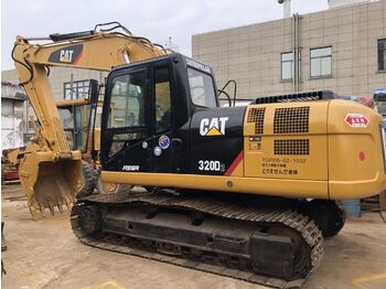 حفار زاحف CATERPILLAR 320D