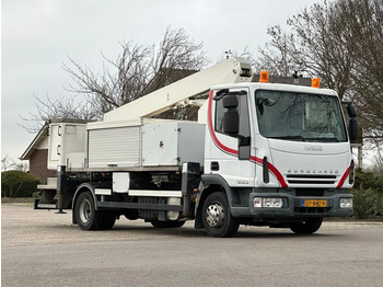 منصة محمولة مثبتة على الشاحنة IVECO EuroCargo 180E