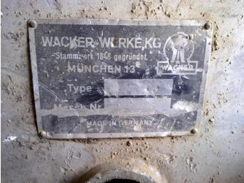 Wacker DVPN 75 - آلات الإنشاء