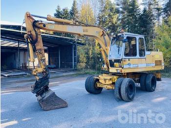 حفار ذو عجلات Liebherr 902