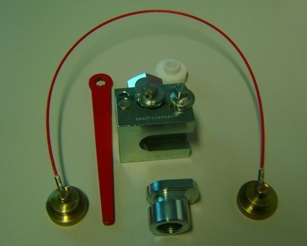 قارنة التوصيل السريعة - حفار صغير للبيع  Coupler B-Quick  hydraulic hoses Balavto  for mini: صورة 9