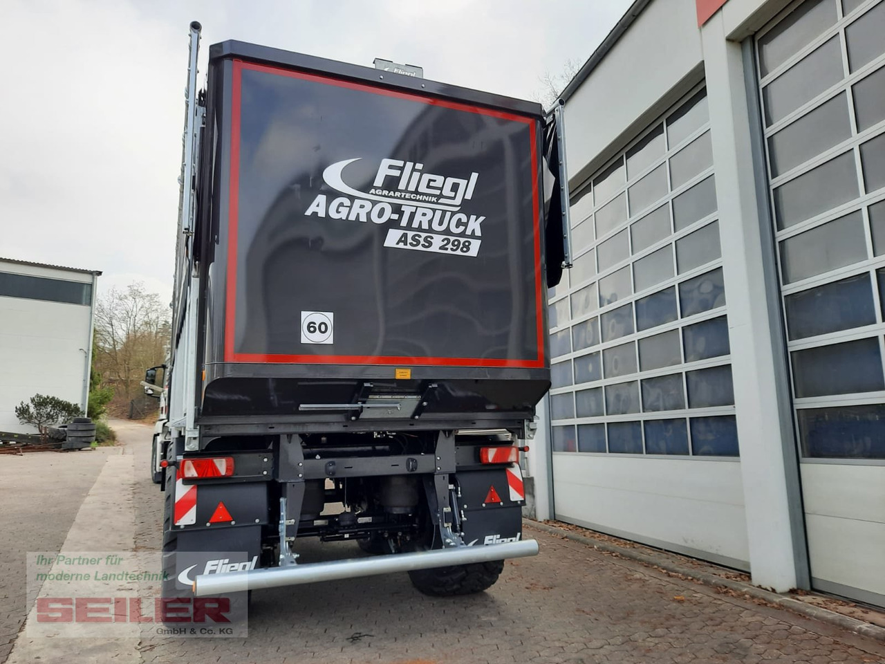 مقطورة رزاعية للبيع  Fliegl ASS 298 Agro-Truck 55m³ + Top Lift Light: صورة 7
