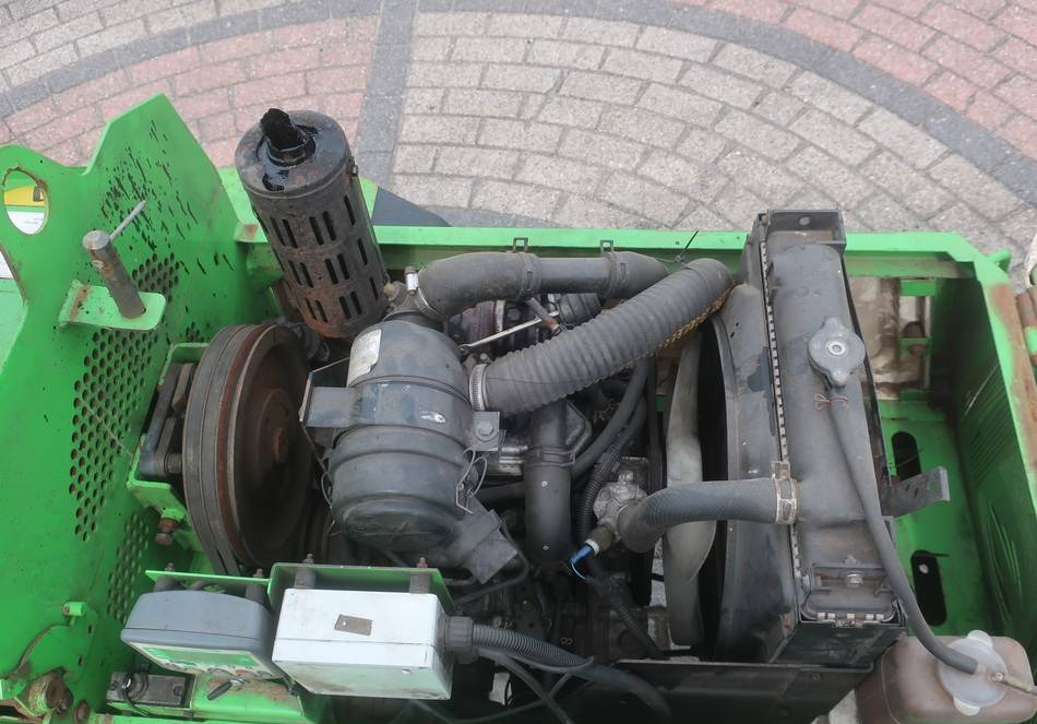 تأجير Greenmech Wood Chipper Diesel (engine issue)  Greenmech Wood Chipper Diesel (engine issue): صورة 12