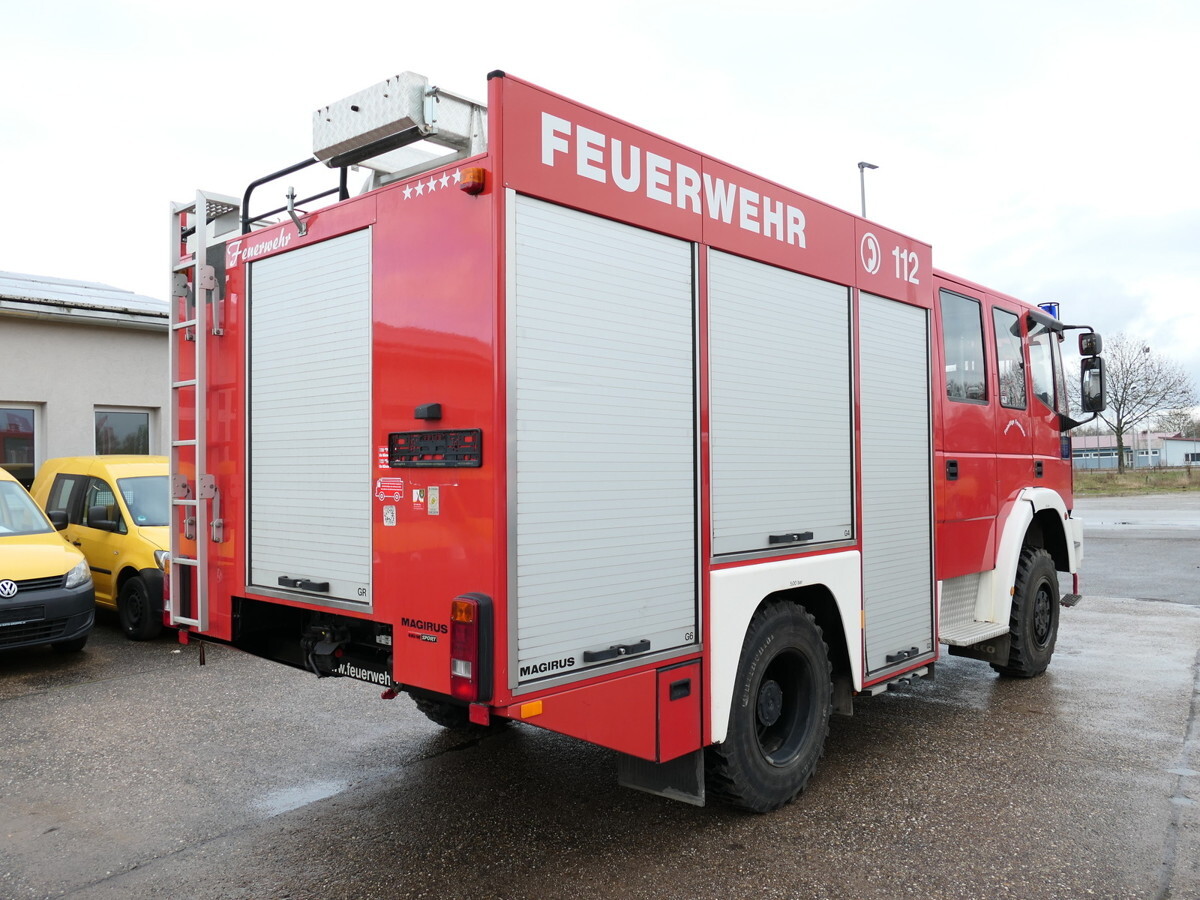 شاحنة حريق IVECO FF 95 E 18W LF 8/6 DoKa 4X4 SFZ FEUERWEHR Löschf: صورة 6