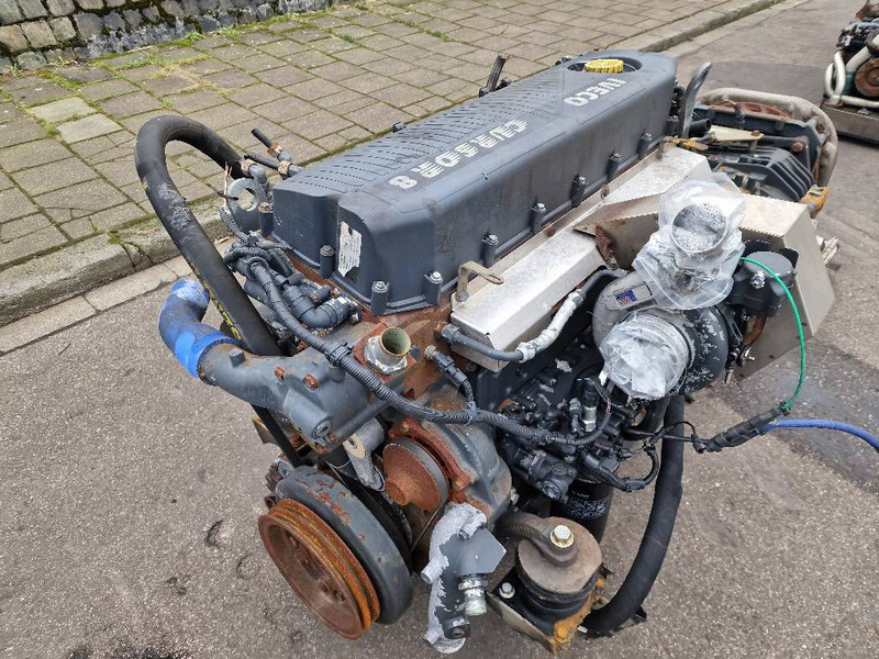محرك - شاحنة Iveco Cursor 8: صورة 2