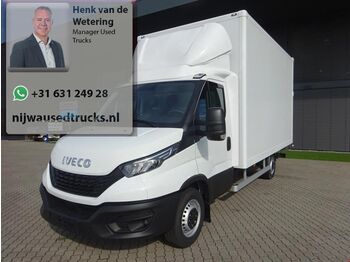 شاحنة بصندوق مغلق للبيع  Iveco Daily 35S18 3.0 Nieuw + Laadklep + Cruise contro: صورة 1