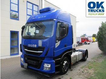 مقطورة السحب Iveco Stralis AS440S46T/P