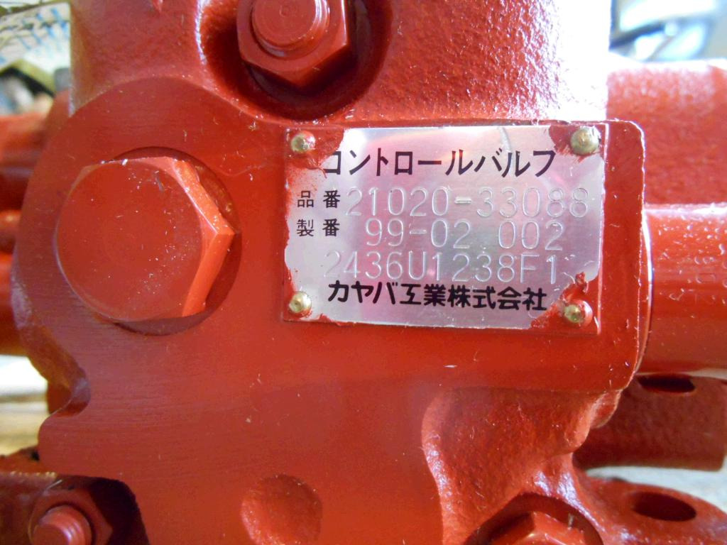 صمام هيدروليكي - آلات الإنشاء للبيع  Kayaba 21020-33088 -: صورة 5