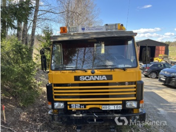 شاحنة كرين, شاحنات مسطحة Kranbil Scania P92H 4X2 38: صورة 1