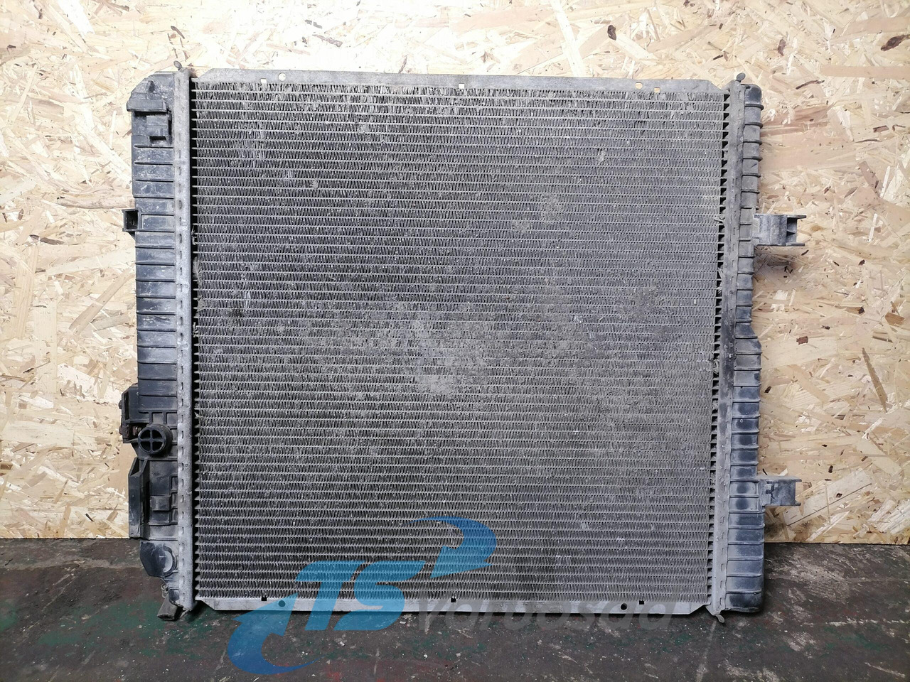 مشعاع - شاحنة MB Cooling radiator A9705000403: صورة 2