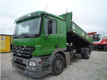 شاحنة قلاب MERCEDES BENZ 1841 K