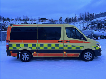 سيارة إسعاف MERCEDES-BENZ Sprinter 319 3.0 ambulance/krankenwagen: صورة 4