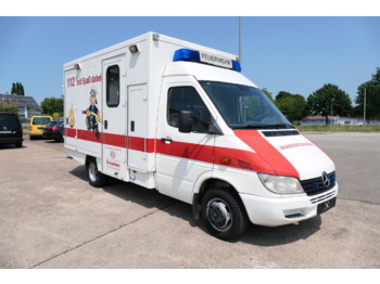 سيارة إسعاف MERCEDES-BENZ Sprinter 413 CDI KRANKENWAGEN: صورة 1