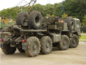 شاحنة سحب لنقل المعدات الثقيلة M.A.N 27.365 VFAEG 8X8: صورة 1