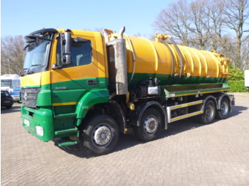 فراغ شاحنة Mercedes Axor 3236 8x4 RHD vacuum tank