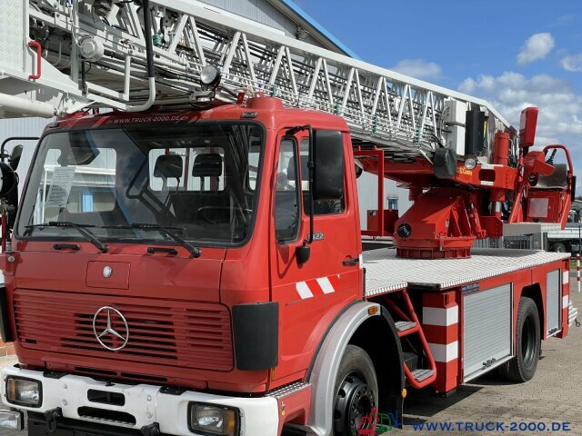منصة محمولة مثبتة على الشاحنة Mercedes-Benz 1422NG Ziegler Feuerwehr Leiter 30m Rettungskorb: صورة 4