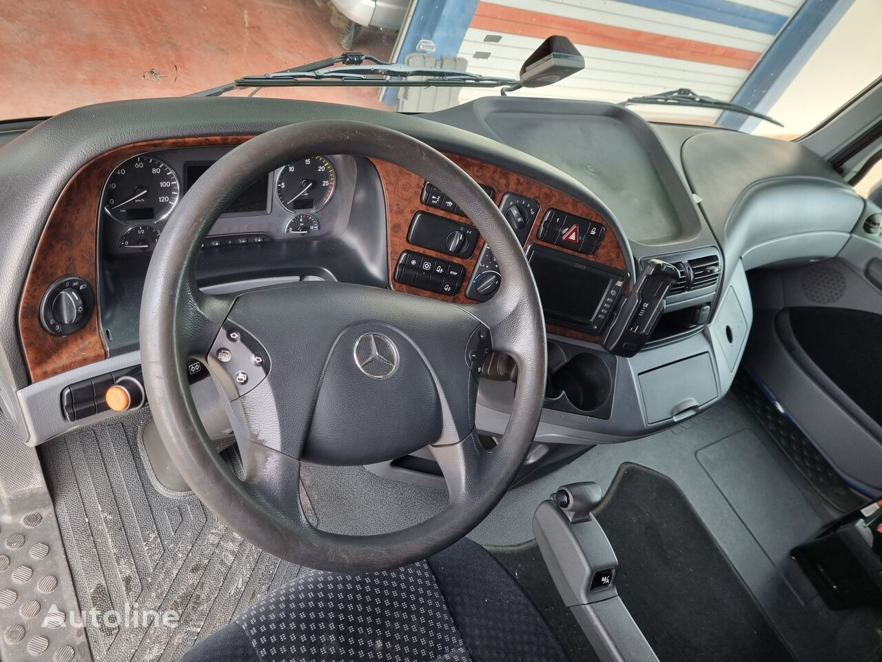 كابينة - شاحنة Mercedes-Benz ACTROS MP3: صورة 9