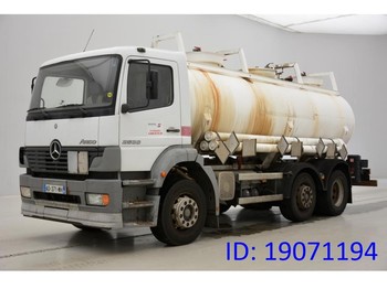 شاحنة صهريج لنقل الوقود Mercedes-Benz Atego 2533 - 6x2: صورة 1