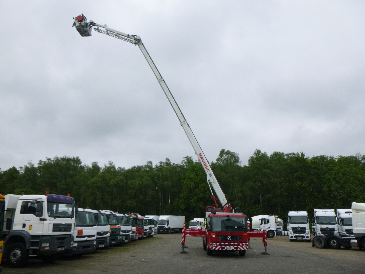 شاحنة حريق Mercedes Econic 6x2 RHD Magirus ALP325 fire truck: صورة 11
