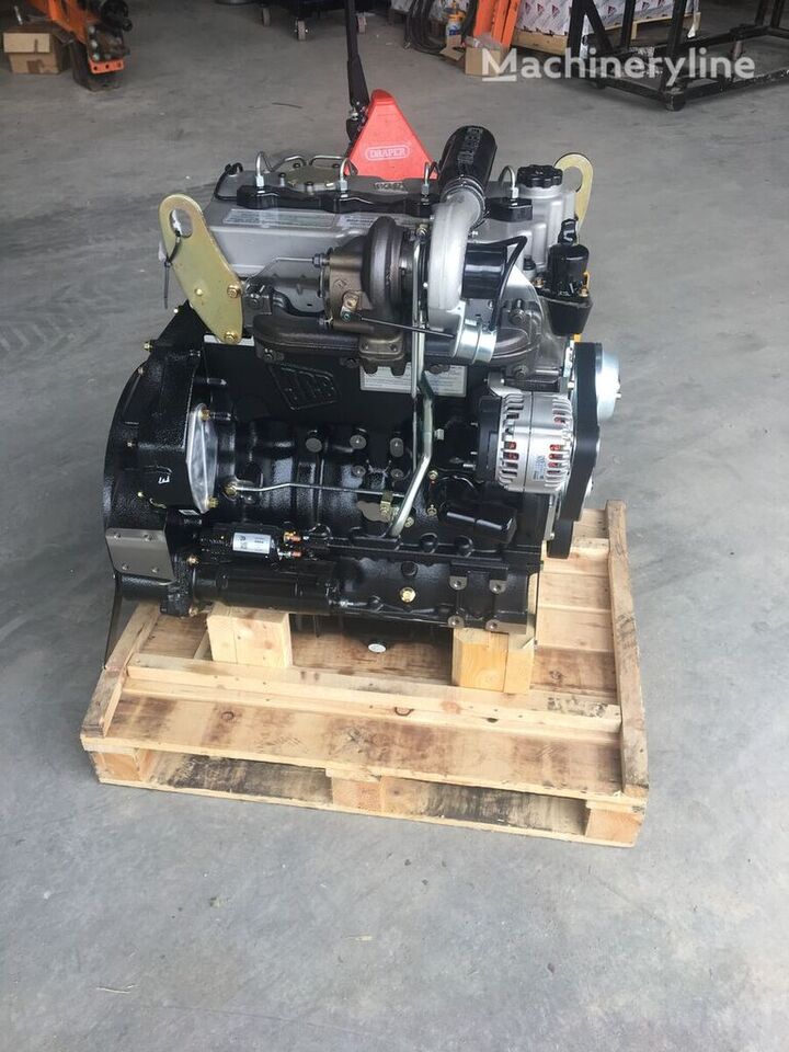 محرك - اللودر بعجل للبيع  New JCB TIER 3 68KW - MECHANICAL - 12V: صورة 4