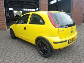 سيارة Opel CORSA-C 1200 benzine: صورة 1