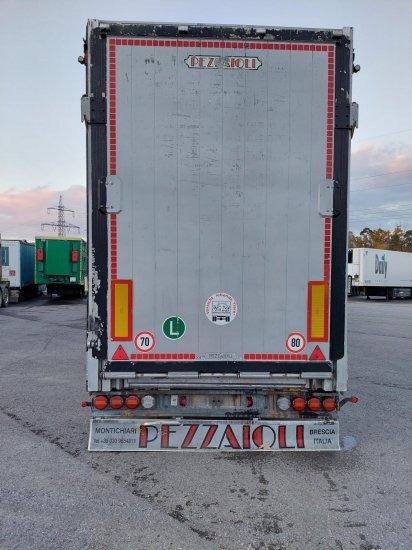 نصف مقطورة للماشية Pezzaioli SBA32/G , 5 Stock , Viehtransporter  , Tränkeranlage,: صورة 3
