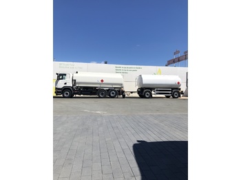 شاحنة صهريج لنقل الوقود SCANIA G410: صورة 1