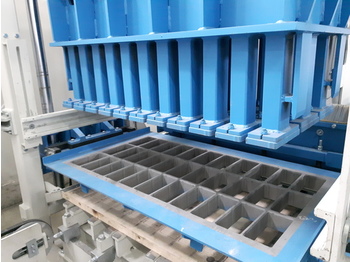 معدات الخرسانة للبيع  SUMAB High quality vibration compression moulds: صورة 1