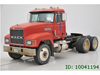 Mack CH 613 - 6X4 - On Camelback - مقطورة السحب