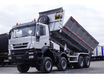 شاحنة قلاب IVECO Trakker