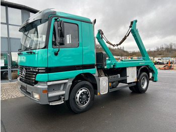 شاحنة لودر انزلاقي MERCEDES-BENZ Actros 1831