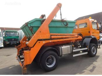 شاحنة لودر انزلاقي MERCEDES-BENZ Atego 1823