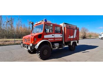 شاحنة صهريج Unimog U4000 TLF Feuerwehr DOKA 4x4 Löschfahrzeug: صورة 1