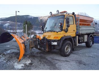 شاحنة قلاب, سيارة خدمات/ سيارة خاصة Unimog U500: صورة 1