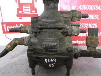 المكابح VOLVO FH13 TRAILER BRAKE CONTROL CRANE 481061209