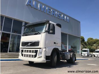 مقطورة السحب VOLVO FH480. AUTOMATICO + VEB+. COLOR BLANCO