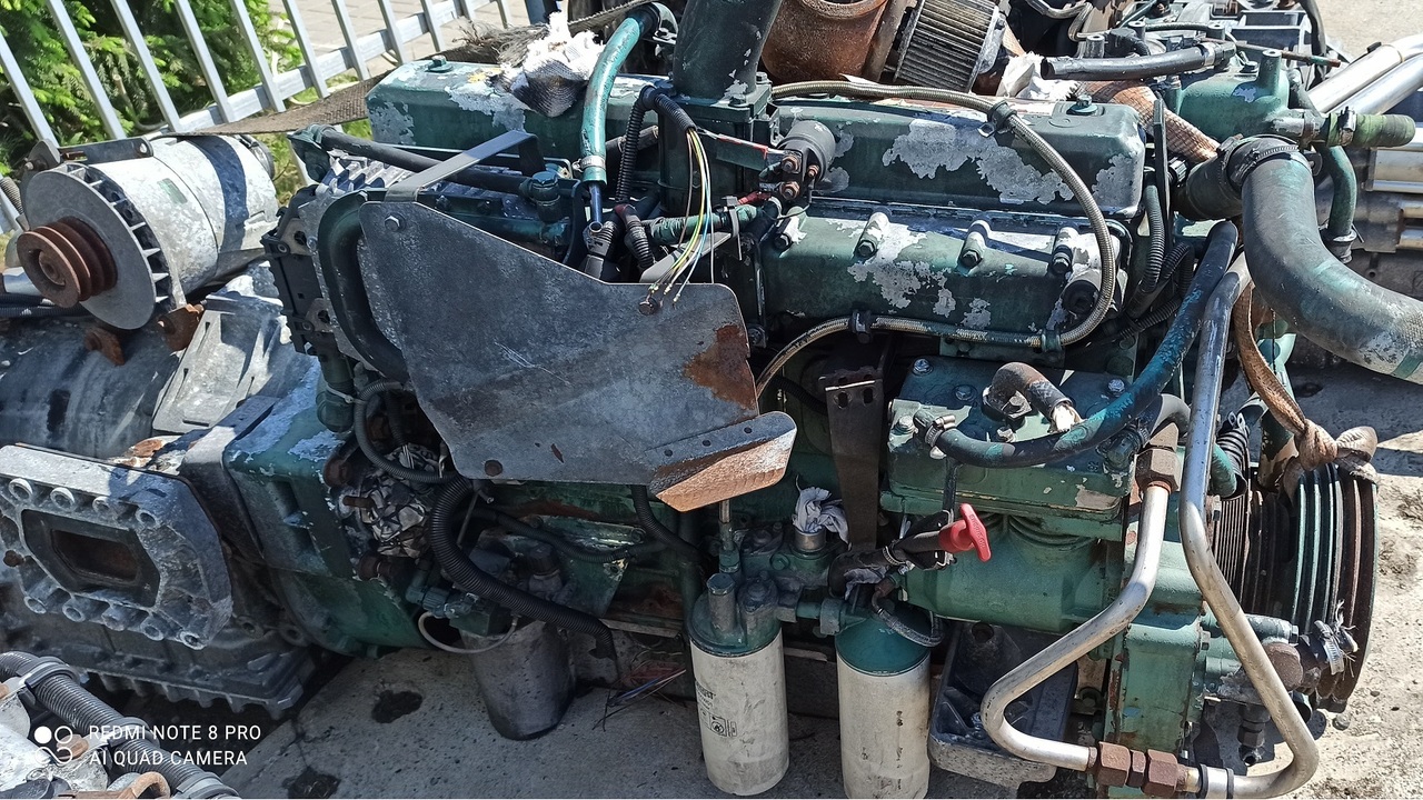 المحرك و قطع الغيار - شاحنة VOLVO FL7 D7 310  D7C310: صورة 3
