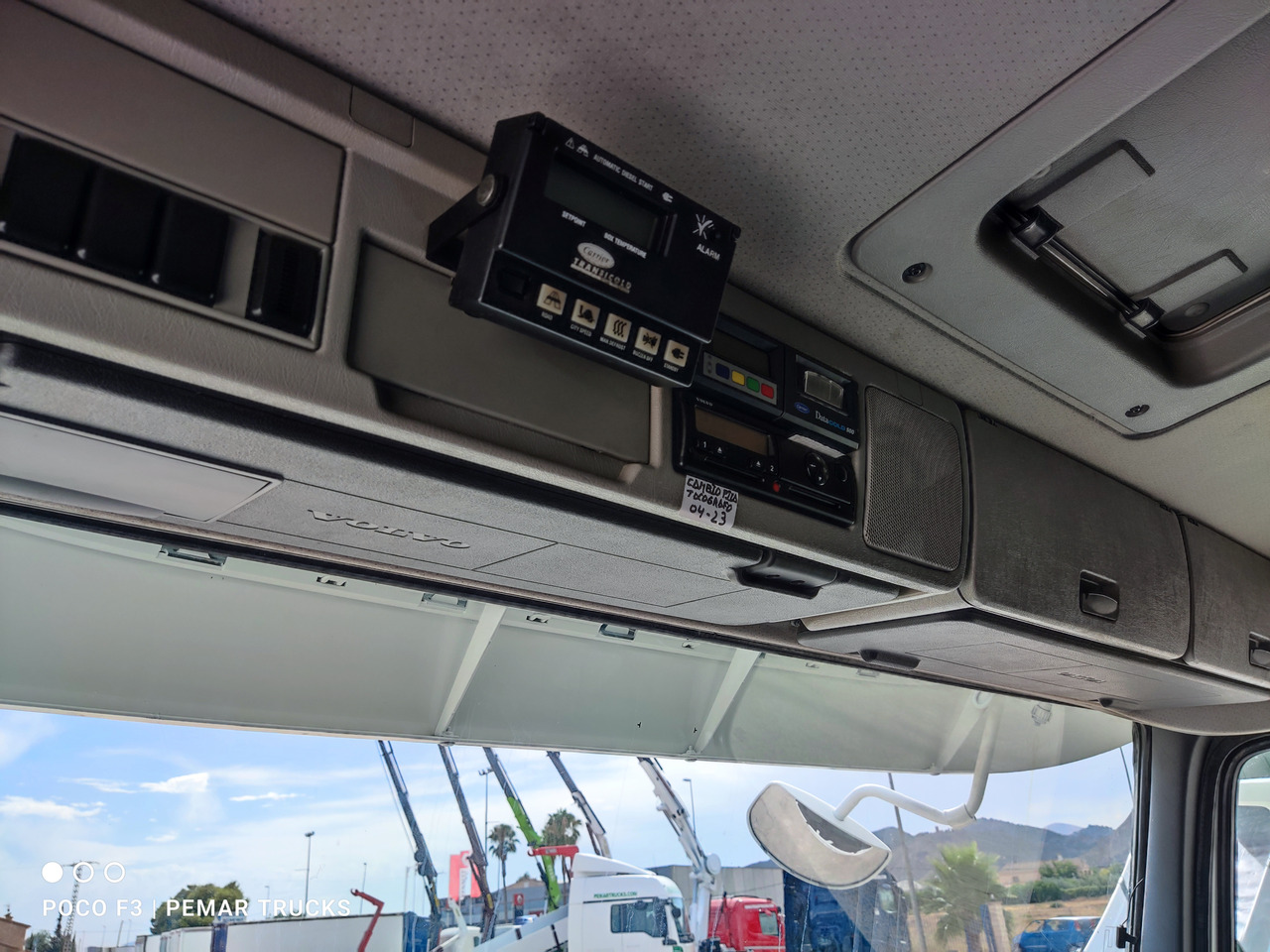 شاحنة ذات مبرد, شاحنة كرين VOLVO FM 460 6X2 FRIGORIFICO CARRIER SUPRA 950: صورة 25
