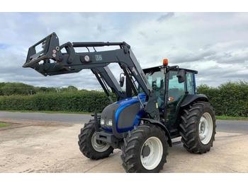 جرار بعجل Valtra A93 HiTech