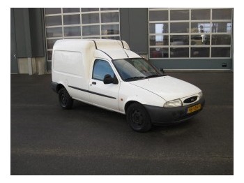 Ford Courier 1.8 D - شاحنة توصيل مغلقة