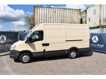 Iveco Daily 35S15 - فان