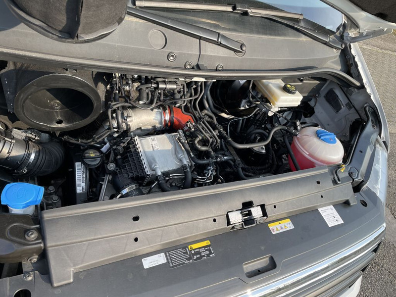 شاحنة بصندوق مغلق Volkswagen Crafter 2.0 TDI 180 pk 11-2020 automaat: صورة 12