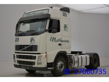 مقطورة السحب Volvo FH13.400 Globetrotter - ADR